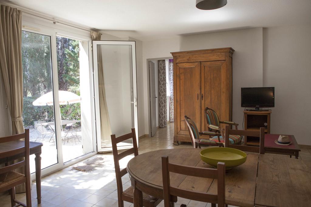 Vakantiehuis Chateau De La Motte - Entre Narbonne Et Le Canal Du Midi *